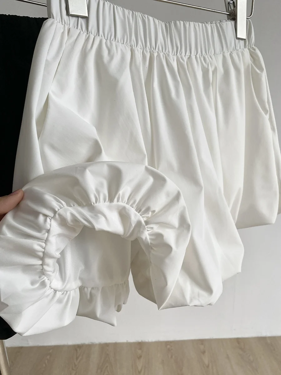 服ピチピチとは？シンプル無地ウエストゴムショートパンツの実際の特徴と使い方