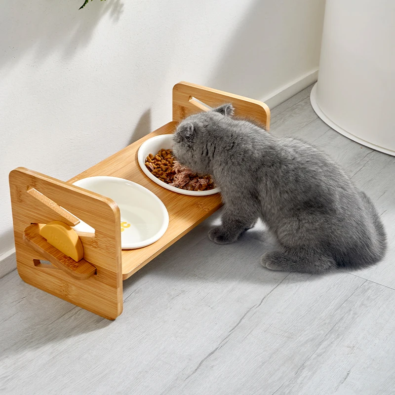 猫飼いが買ってよかったもの・悪かったもの正直に言う | 猫用ダブルボウルセラミックの首椎保護機能