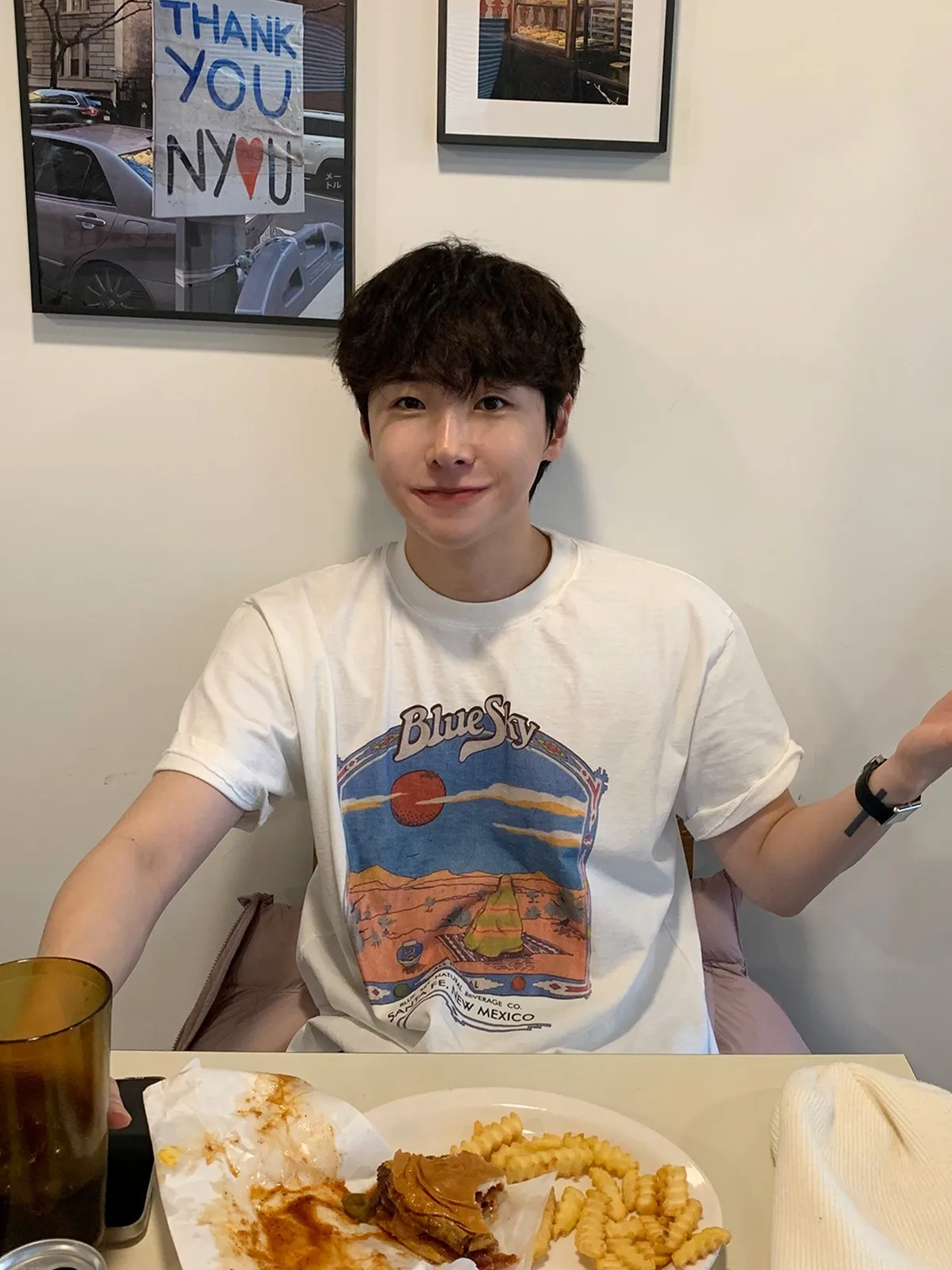 夏 メンズ コーデの基本ルール｜心の落ち着きを生む1枚のTシャツ