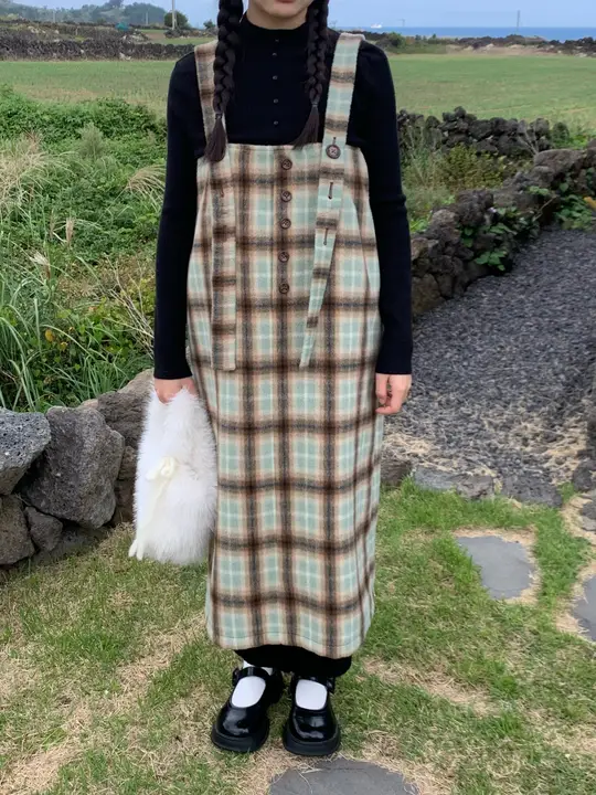 サロペットワンピース レディース ウール グリーン ブラウン チェック柄 Aライン 着痩せ ミモレ丈 小柄さん向け ヴィンテージ 冬