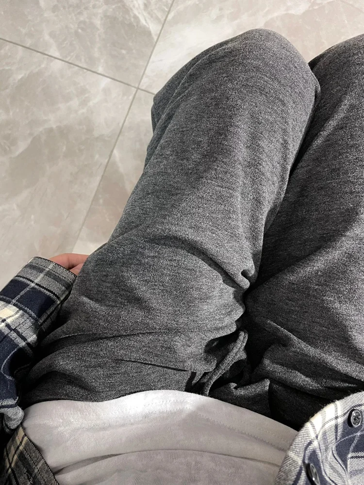 イージー パンツの着こなしに迷うなら、この高腰ワイドパンツが救う！