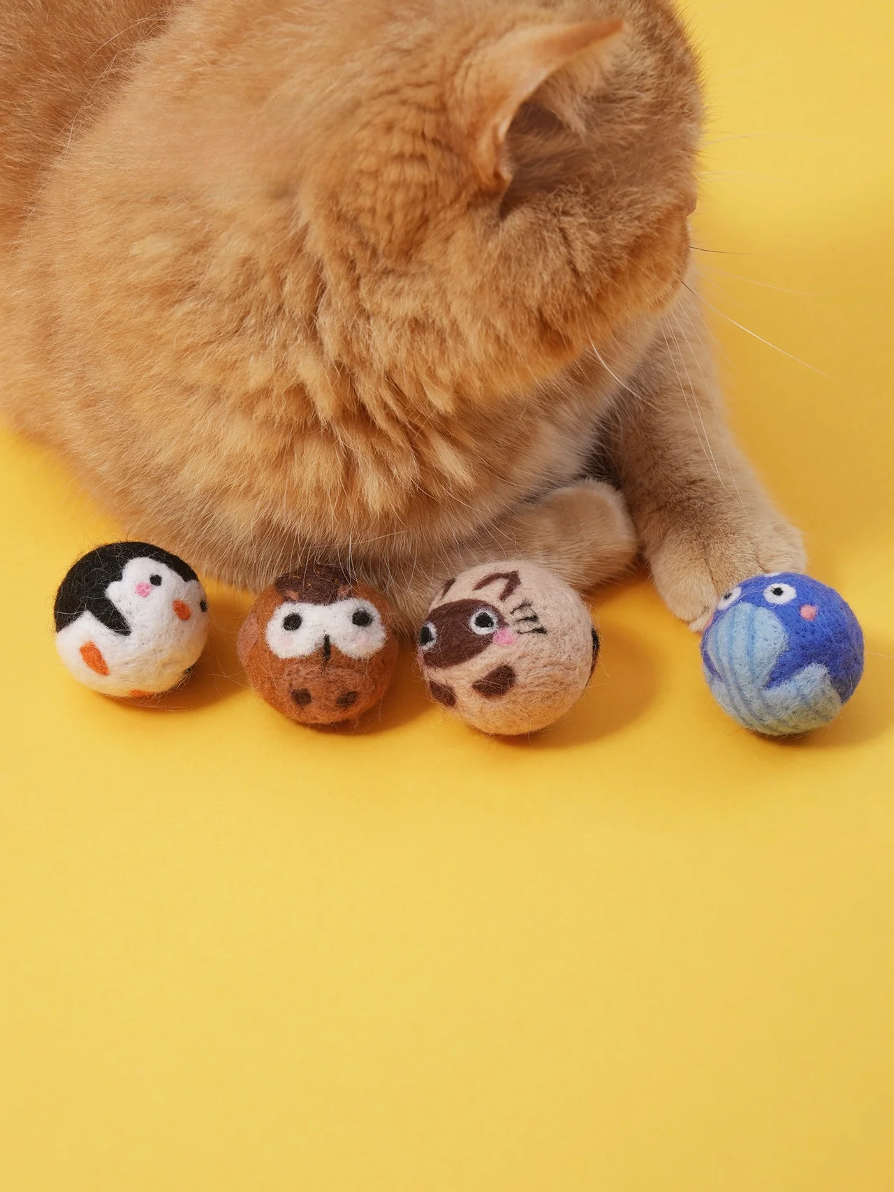 猫飼いが  買ってよかったもの・悪かったもの正直に言う：手作りの純羊毛猫形おもちゃボール