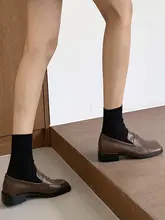 ソウルの春のスクエアトゥミッドトップシューズの小池