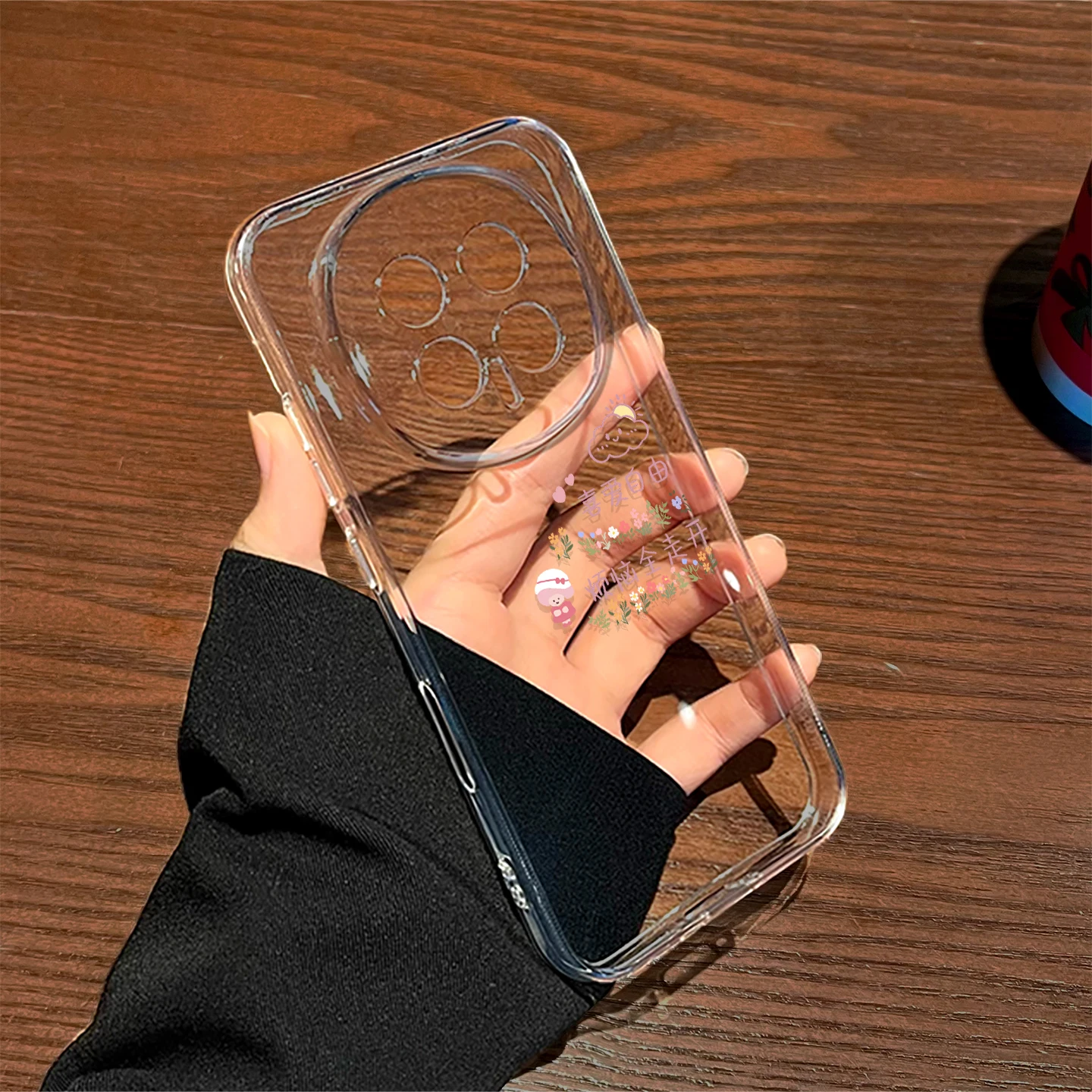 光沢仕上げの透明スマホ保護フィルムおすすめ：法博のTPUケースが実 際の使い勝手を解説