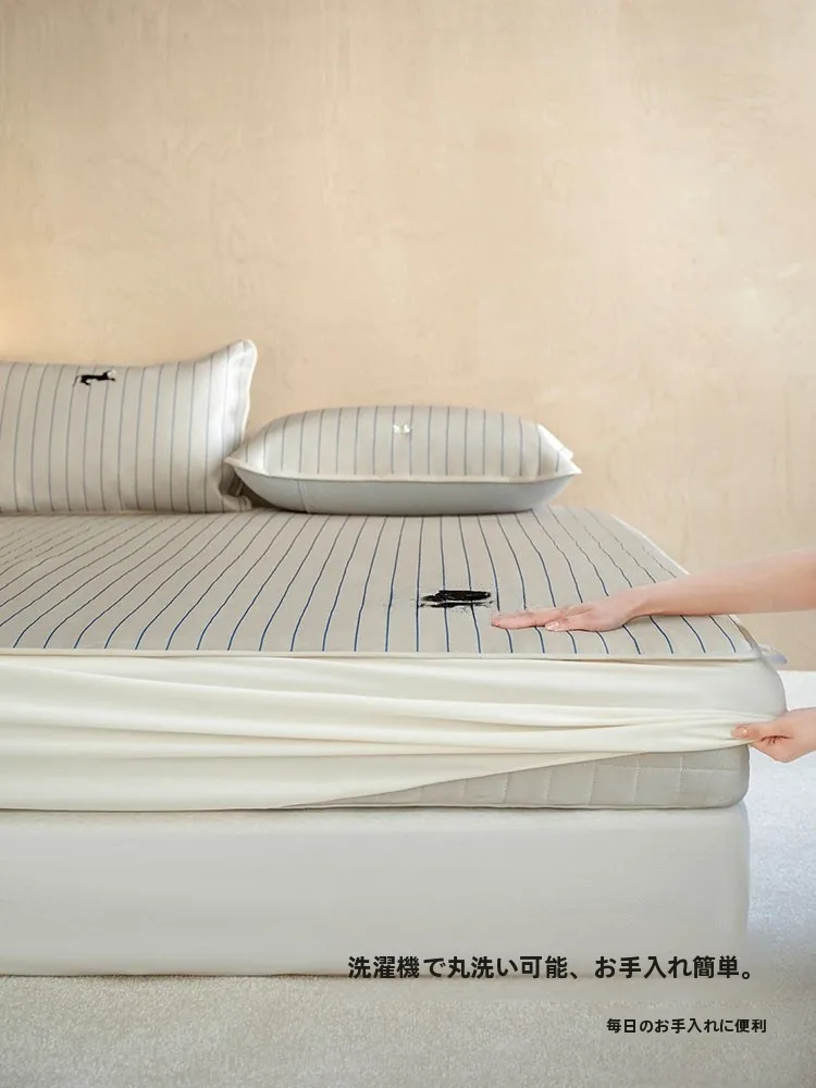 ブラックパンサー冷感寝具：アイスシルクによる夏の快適な眠りを実現