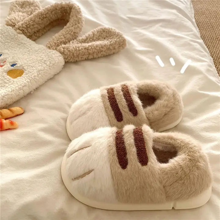 かわいいインス風 キャットデザインモコモコスリッパ【冬用・暖かい・室内用】
