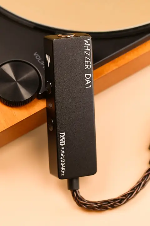 ポータブルDACアンプ DA1 スマホ用 DSD対応 Type-C接続 「Whizzer」