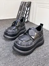 内蔵ヒールのレディース小型レザーシューズ【厚底・カジュアルデザイン・春夏用】