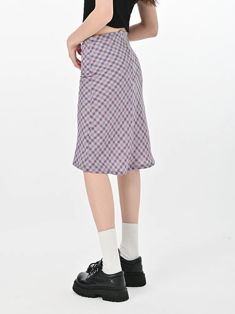 80年代の女子ファッションを再現するには？ シフォンハイウエストスカートが持つリアルな魅力とは