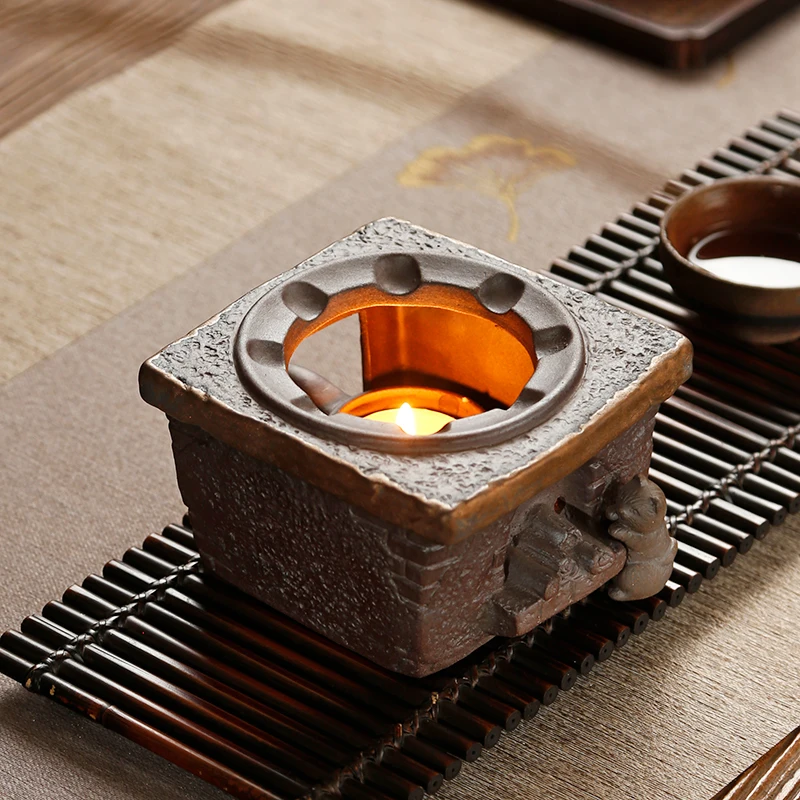 一斗缶焚き火台と茶炉の違いは？温かいお茶を楽しむための粗陶製茶炉が今、注目されている理由