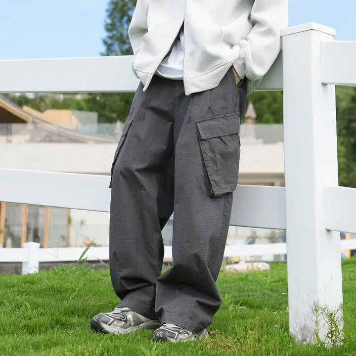 春秋用コットン製 メンズストレートパンツ【大口ポケット・ゆったり工装デザイン】