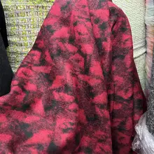 赤黒の花柄薄型ニットウール生地【幅広・柔らかい風合い】