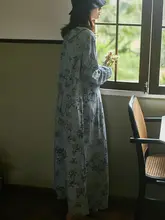 リネン混合素材の春秋用ワンピース【ゆったりシルエット・田舎風・プリントロングスカート】