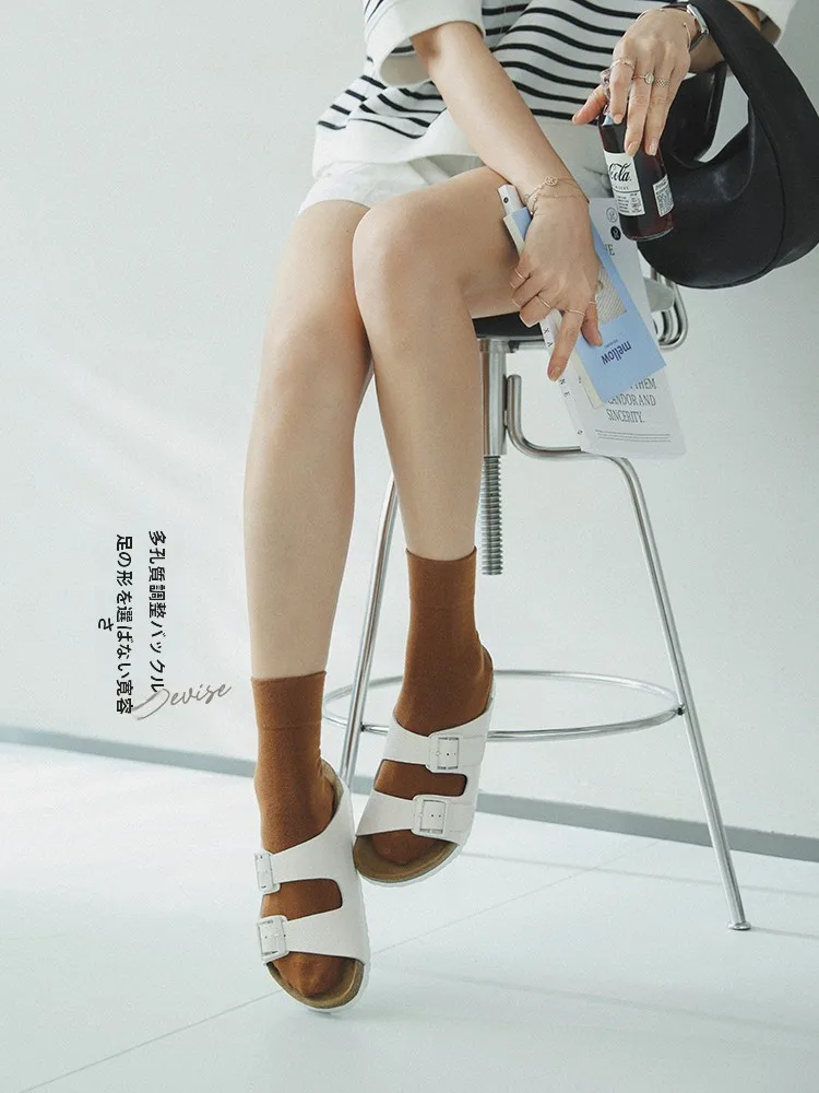 女性用厚底サンダル【履きやすい・デザイン】：通気性と耐久性を両立した日常使いの選択肢