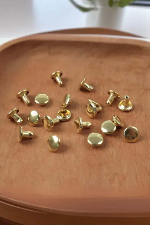金色金属製ダブルフェイススタッズ【手作り皮革バッグ用・服飾アクセサリー】