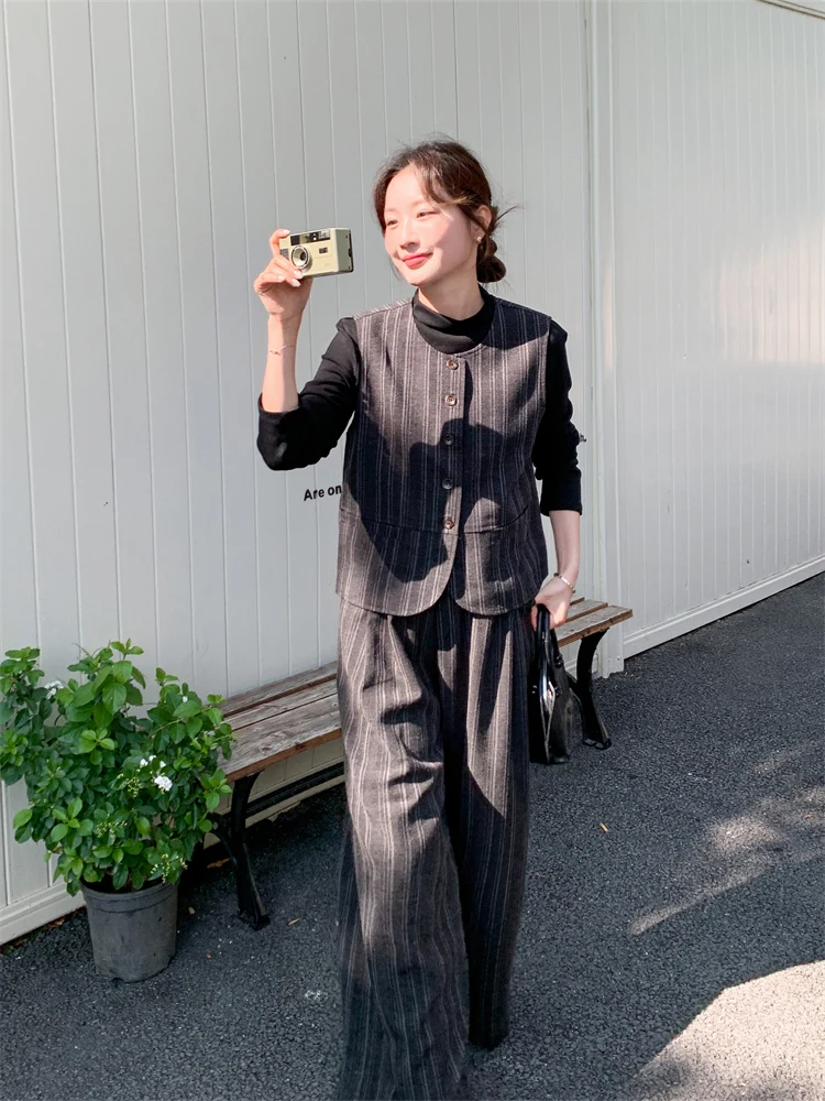 春に着るブラウスは、本当に無地がベストなの？
