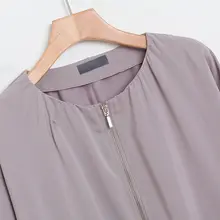 シンプルデザインの女性用カジュアルジャケット【春秋用・長袖・ジップアップ】