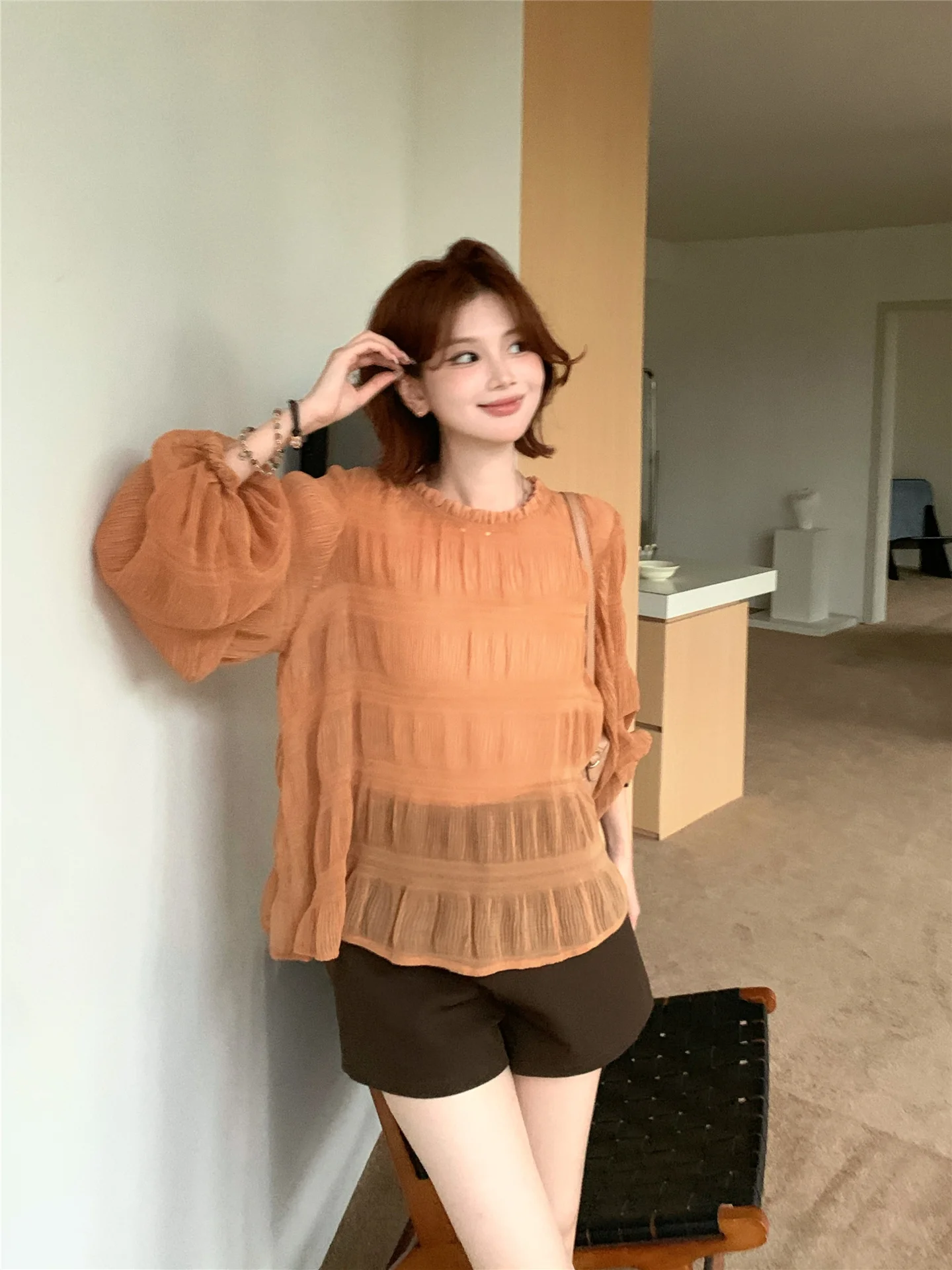 6月に着る服としての夏用韓国風ゆったり長袖シャツの実用性と季節感