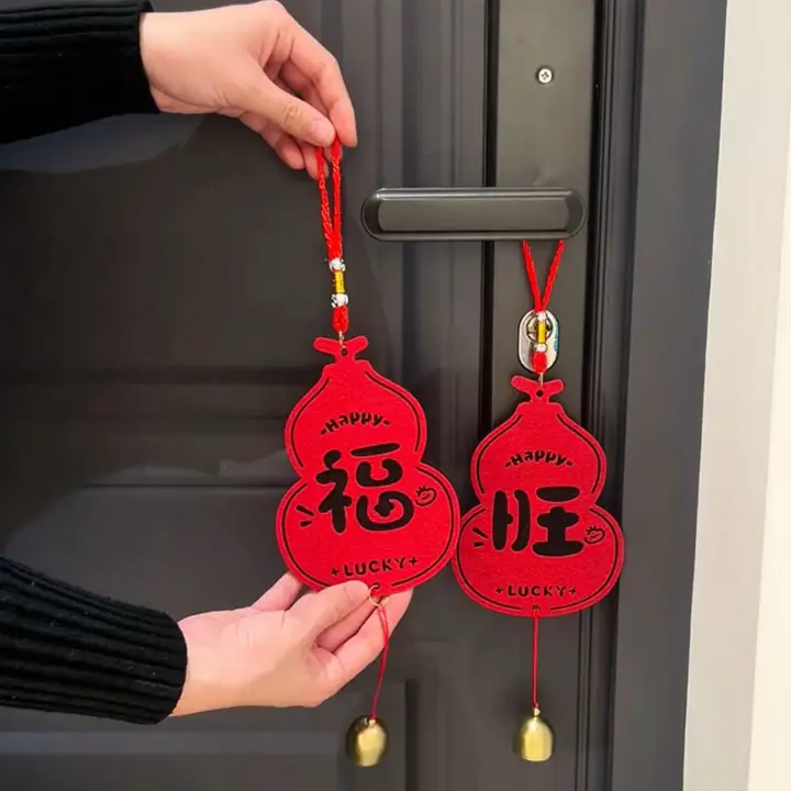 新年を祝う！福を呼ぶハンドル用フラワーベル装飾【毛フェルト製・家庭用・玄関用】