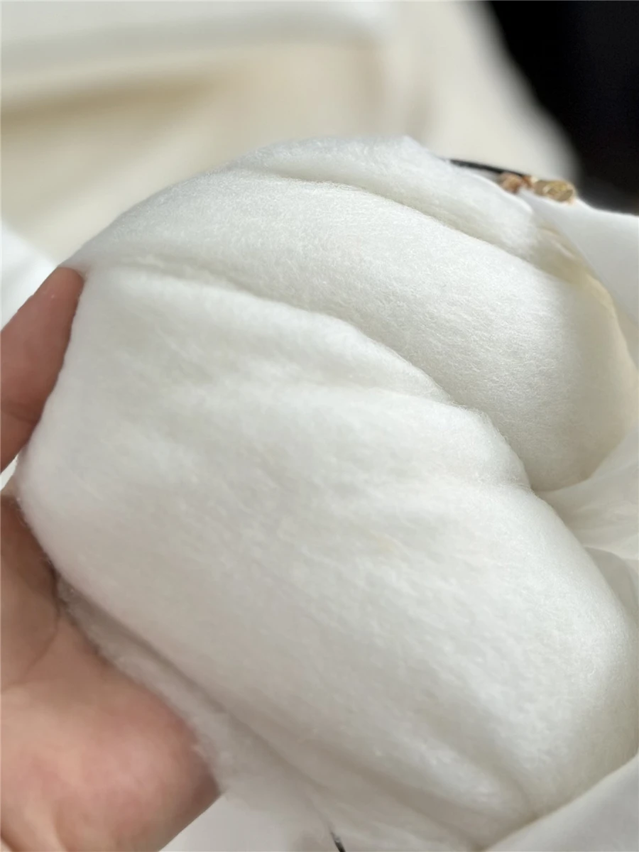 高級100S長繊維コットン製羽毛布団：美肤滋养のための春秋用厚手保温タイプ