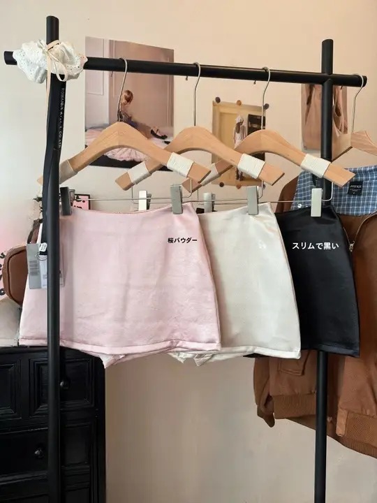 春夏に最適！高腰シルク調Aラインスカート【シンプルデザイン・スリム効果・ベーシック】（セットアップ対応）