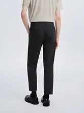 ストレッチ素材のスリムフィット九分丈パンツ【カジュアルスタイル・男性用】（セットアップ対応）