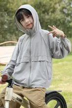UPF50+男の子用ひんやり日焼け対策ジャケット【軽量・夏用・ビーチウェア】