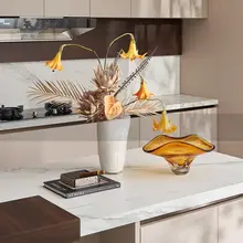 モダンデザインのダイニングテーブル【イタリアンスタイル・アートフラワー付き・ユニークなフルーツボウル】