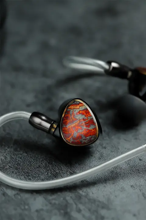 有線入耳式HiFiイヤフォン【ダイナミックドライバー・音楽向け・交換可能なプラグ】