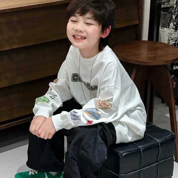 おしゃれな男児用長袖Tシャツ【春用・コットン・キッズ用】（セットアップ対応）