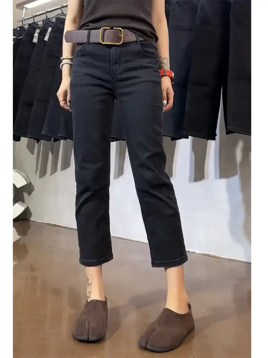 黒のストレートデニムパンツ【極上の柔らかさ・トレンドデザイン・九分丈】