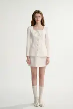 白色のセットアップワンピース【豪華なデザイン・秋冬用・ダブルブレストジャケット付き】（セットアップ対応）