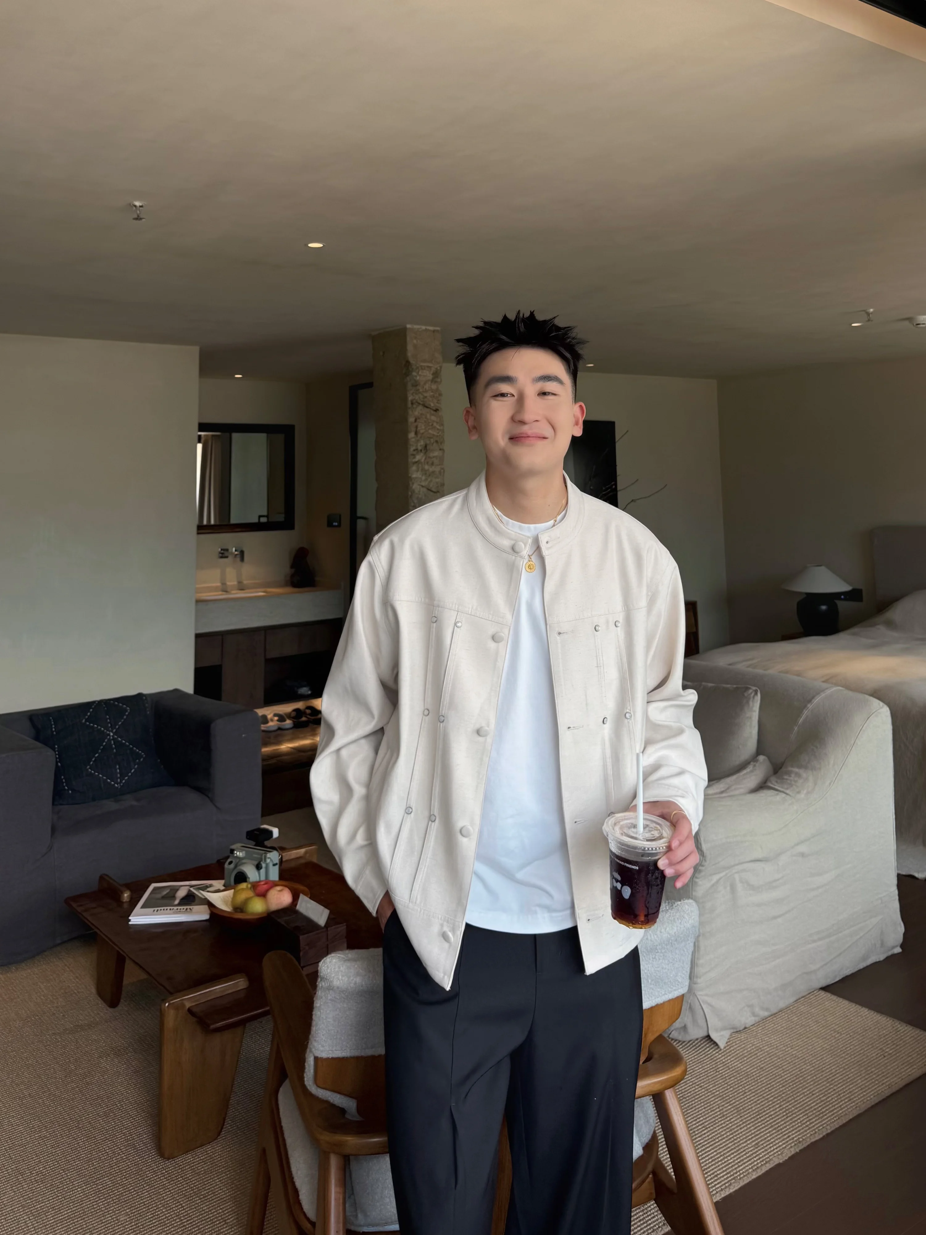 春先のメンズコーデで迷うなら、この1着で解決できる？