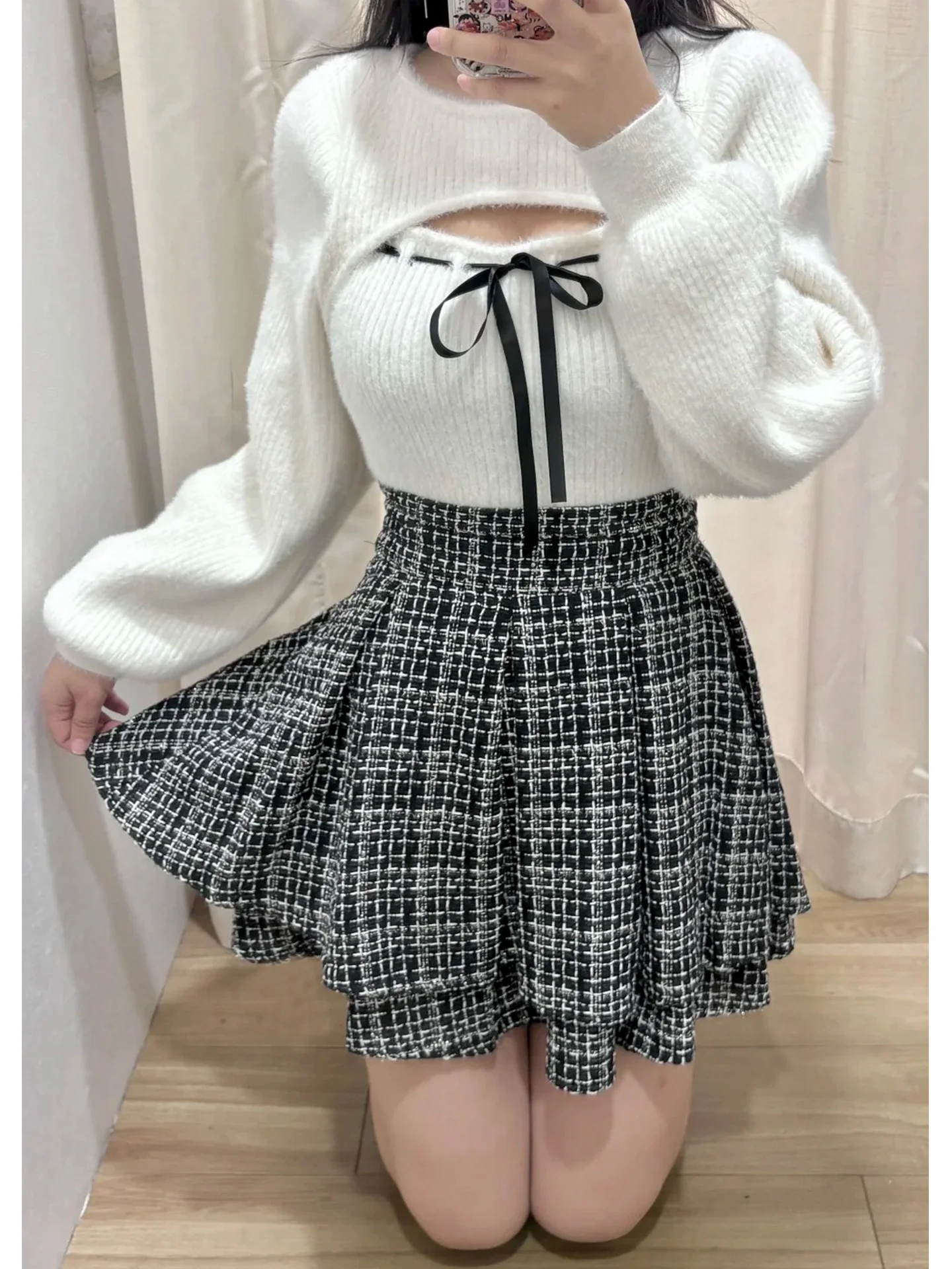 ニット レイヤードを失敗させないための1つの秘密は？
