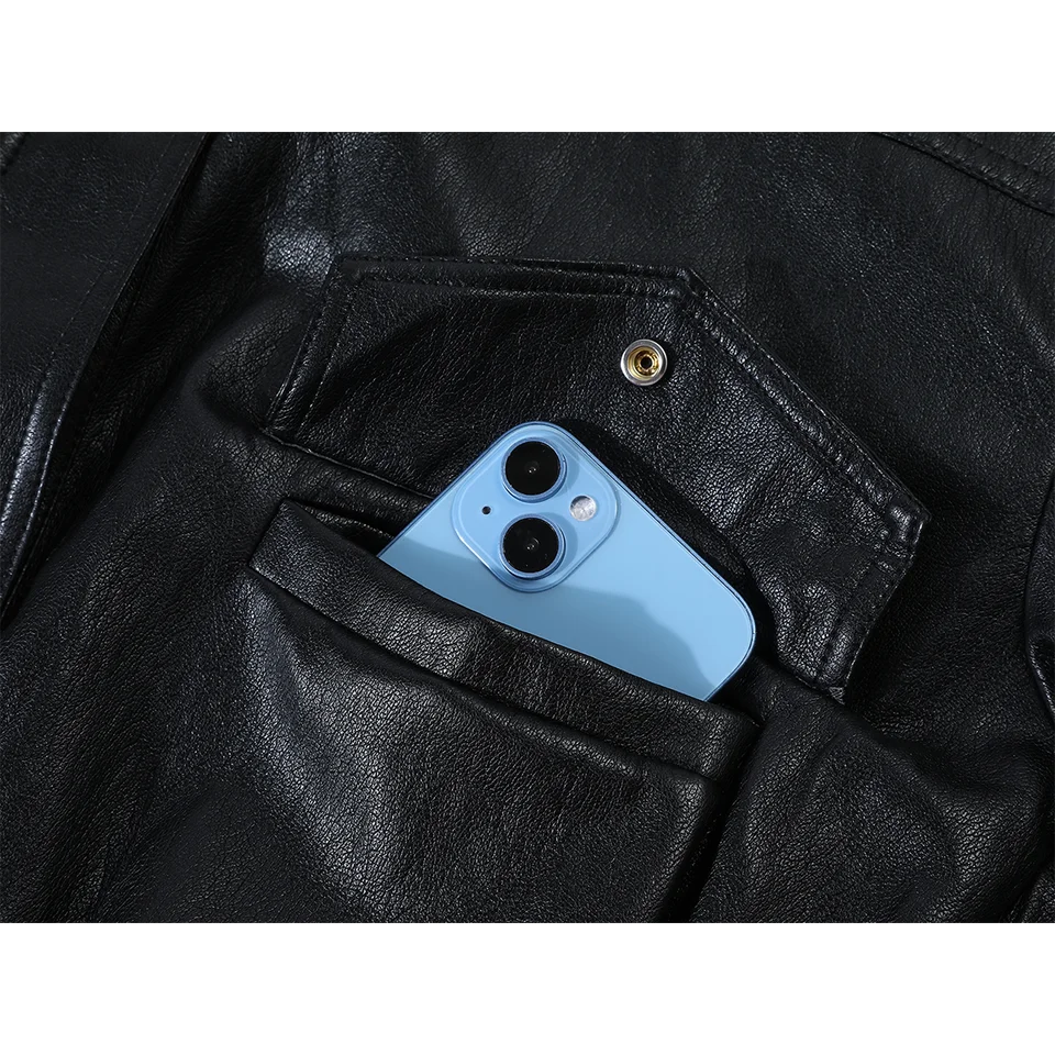 高級感漂うスタンドカラーのレザージャケット【シンプルなデザイン・ブラック】