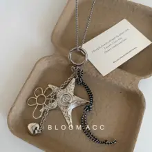 銀色の星と海星の花デザインペンダントネックレス【長めのチェーン・ユニークスタイル】