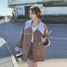カキ色カジュアルスーツ【女性用・ショートスカート・気品漂うデザイン】（セットアップ対応）
