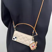 レトロダイヤ モンドパターンのトーストチャーム付きiPhoneケース【適用機種：iPhone 15 Pro Max・iPhone 14 Pro・iPhone 13 Pro Max・iPhone 12 Pro】【カーキ】
