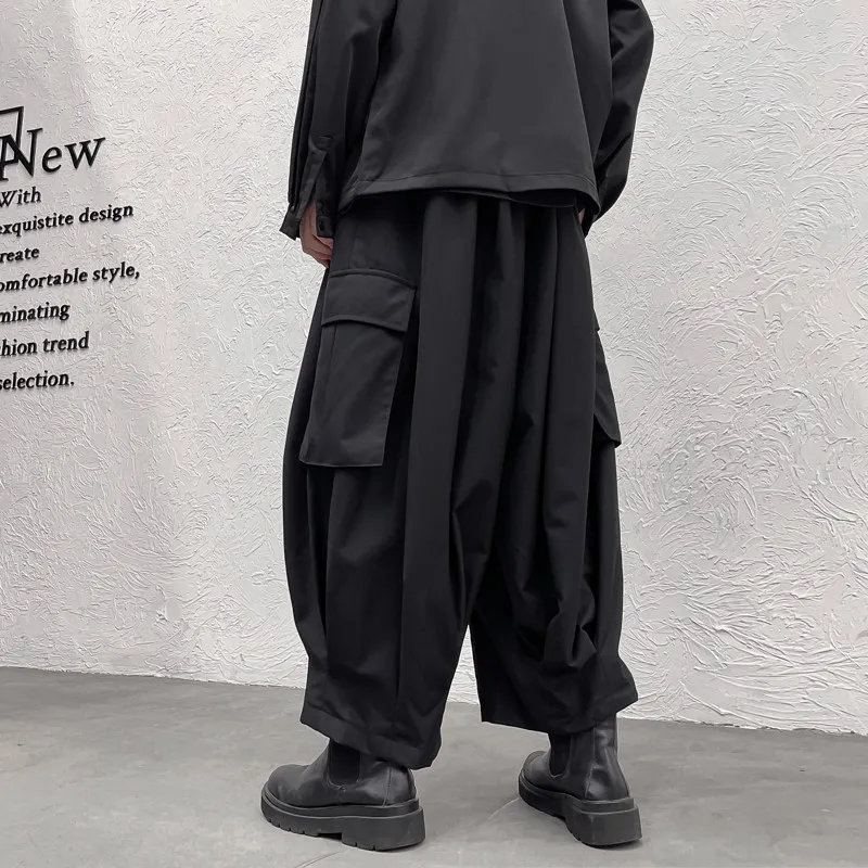 オーバーサイズワイドパンツ：レトロデザインのメンズパーカーが定義する青春スタイル