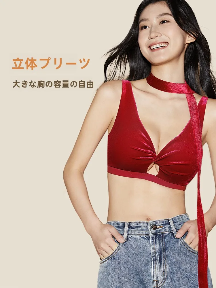 胸がきれいに見えるブラは、本当に存在するのか？