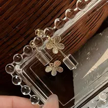 シンプルで洗練されたバタフライデザインの天然白水晶イヤリング【925シル バーピアス・ノー打孔対応・普段使いに最適】