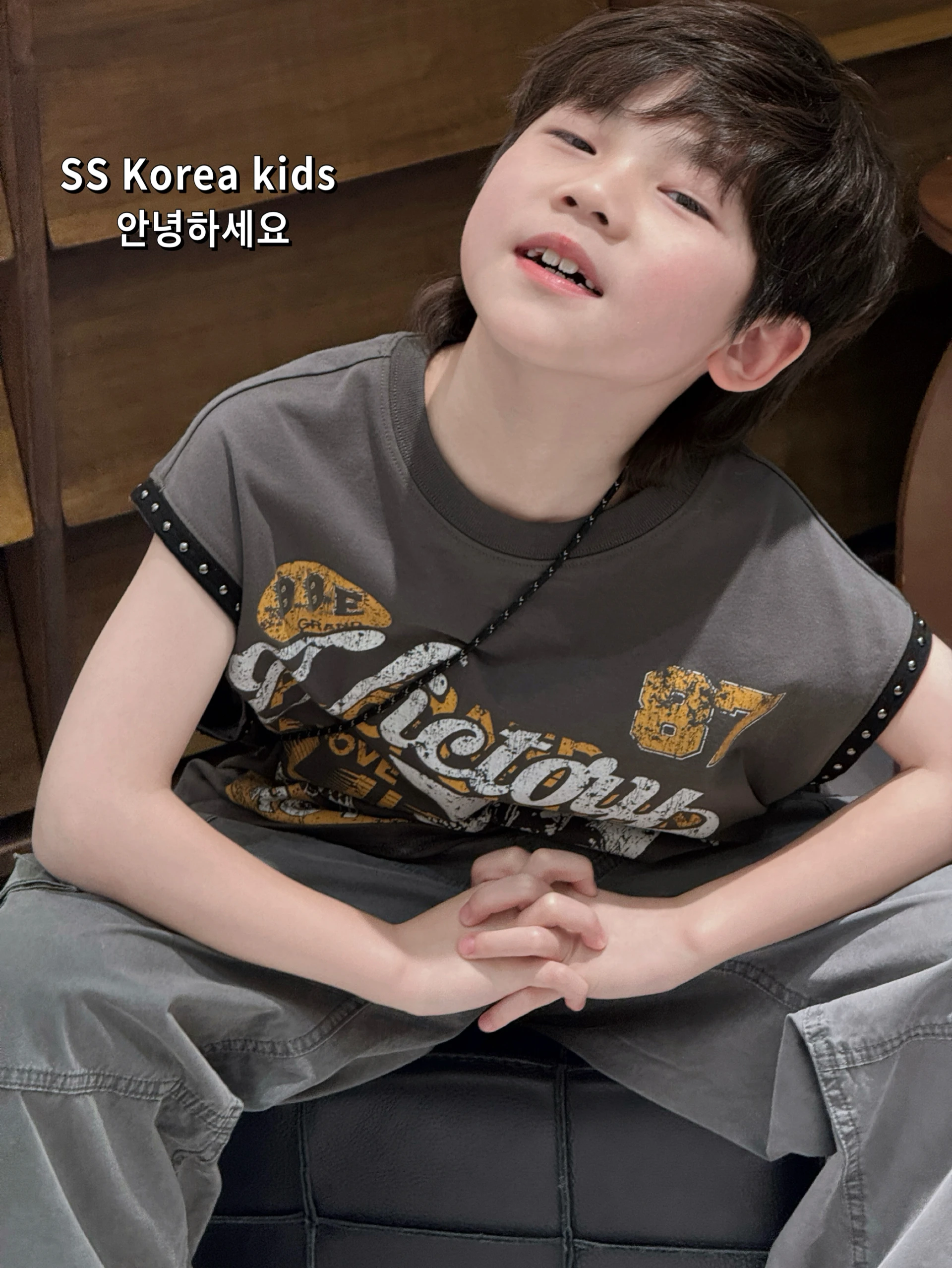 「tシャツ 小さい」はどうやって選ぶ？子供の成長に合わせて着るための選び方と、実はこれで解決できる3つのポイント