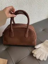 真皮製 マットな牛革の通勤用手提げバッグ【ショルダー付き・シンプルデザイン】