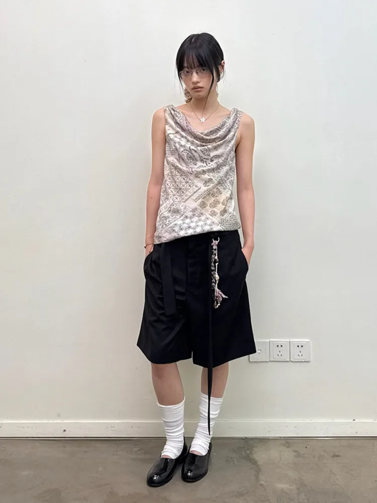 クール女子が選ぶ、夏の1枚としてどうすべきキャミソールは？