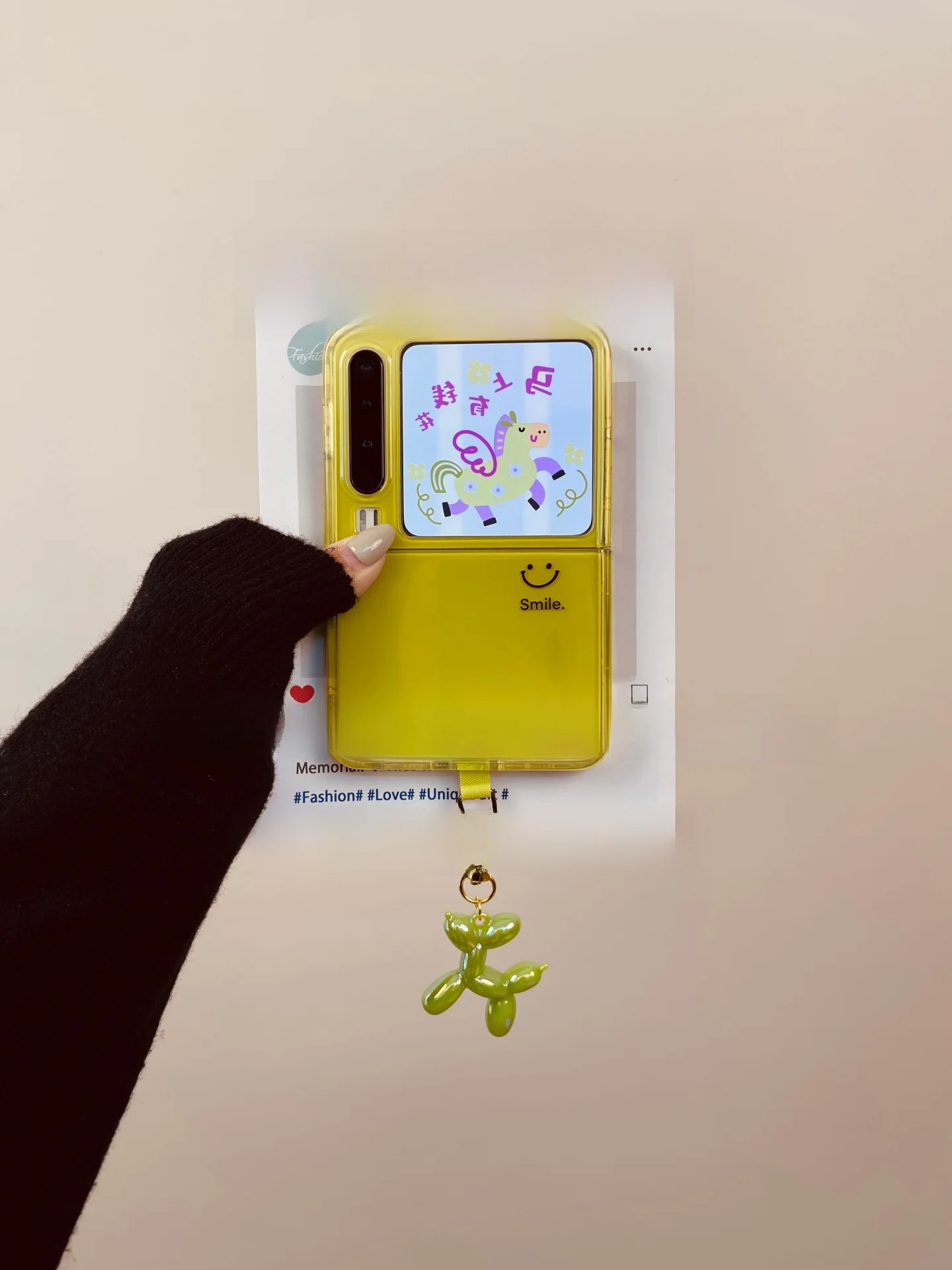 スマホケース グリーン は どんな感じ？おすすめの選び方と、なぜ今、小物として注目されているのか