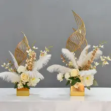 高級感漂う羽毛デスクフラワー【リアルな造花・ホテルやバー、誕生日パーティに最適】