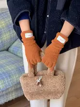 極上の柔らかさのファー素材手袋【指先タッチ対応・防寒・アウトドア用】