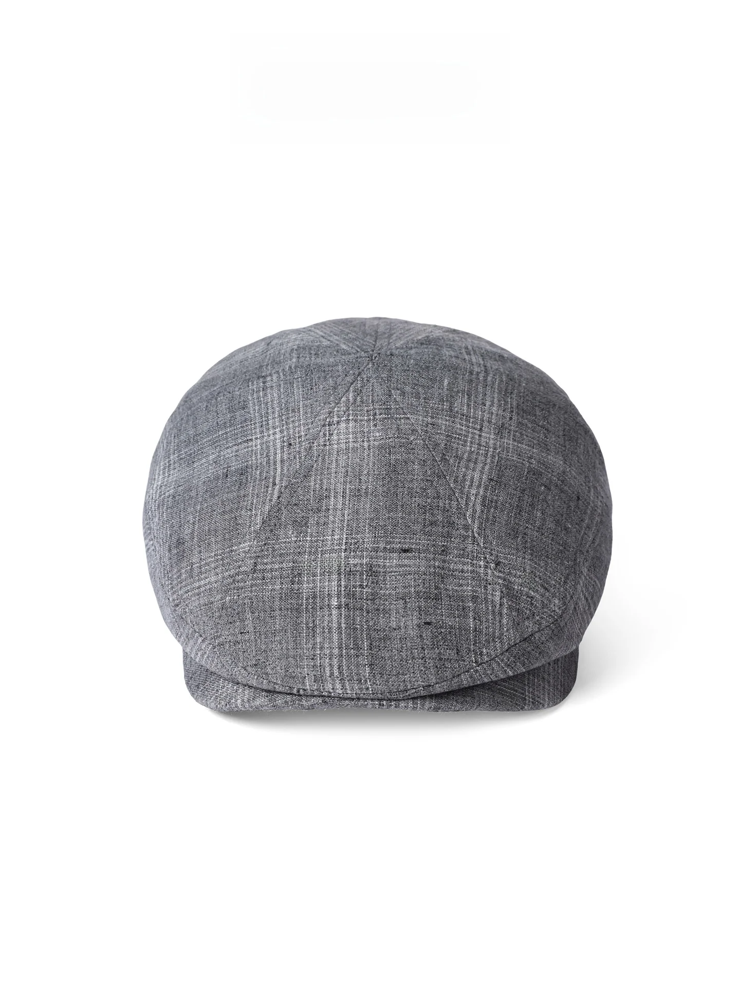 顔で  かいキャップをかぶる女性に、本当に合うのはどんなデザイン？