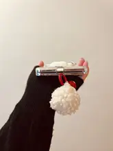 華為PuraXMax用全包型スマホケース【かわいい立体コーヒーグマ・米白・毛球付き・スチールフレーム・折りたたみ式】