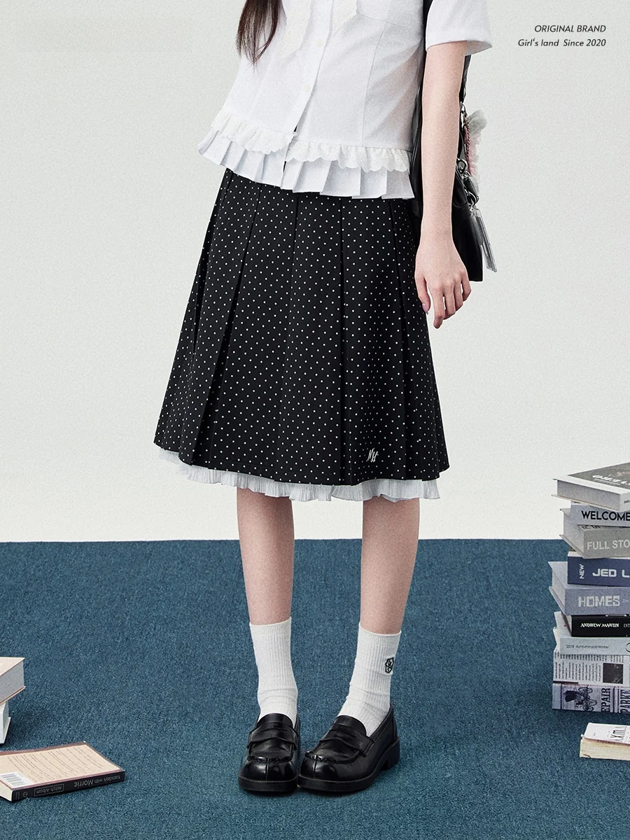 春用JK制服 半身スカート：高ウエスト・ドット柄・フリル付きのデザインと着用感